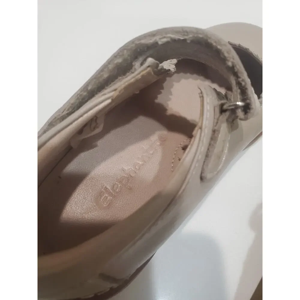 Elephantito Scalloped Leather Girls Shoes Size 10